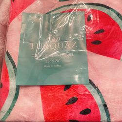Giant oversized beach towel NEW IN PACKAGE
