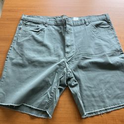 Men’s Green Cutoff Shorts. Size 48