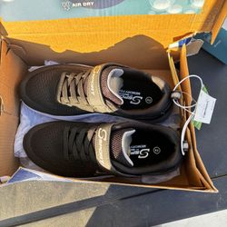 Skechers Memory Foam Sneakers