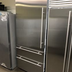 Viking 36”Wide 7Series Built In Bottom Freezer Refrigerator In Stainless Steel 