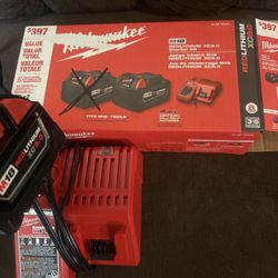Milwaukee M18 Redlithium Xc5.0 1Battery And Charger!