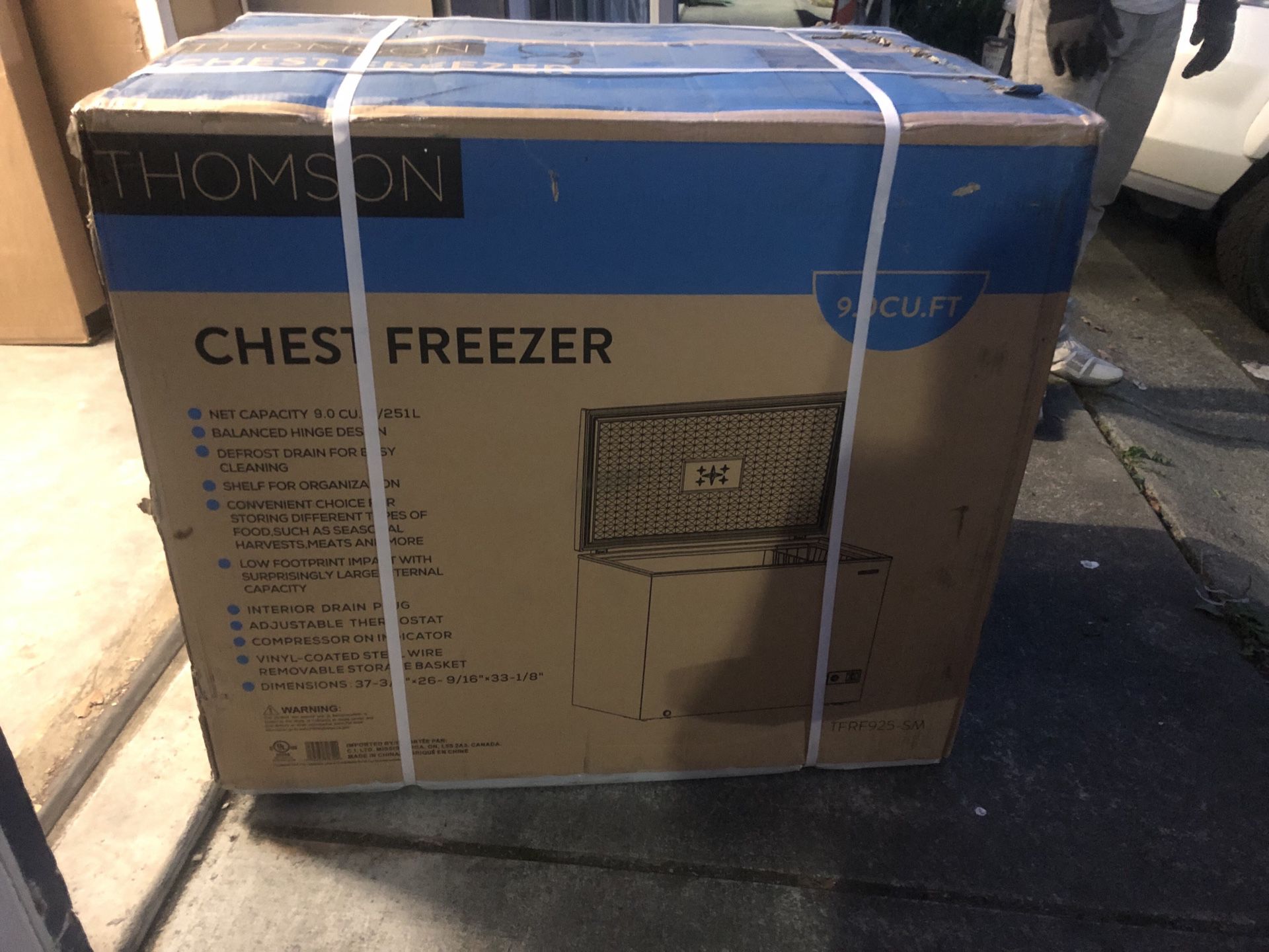 Thomson Chest Freezer 9.0 cu. ft. BRAND NEW IN BOX!