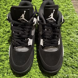 Black & White Jordan 4 Style Sneakers – Clean Look