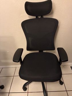 Computer chair like new