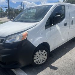 2016 NISSAN NV200