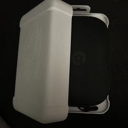 Beats Solo 4s 