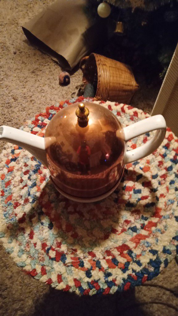 Vintage Insulated Copper Top Kea Kettle 