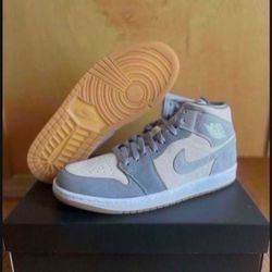Nike Air Jordan 1 Mid SE Coconut Milk Particle Grey Sz 10.5 DN4281-100 Brand New