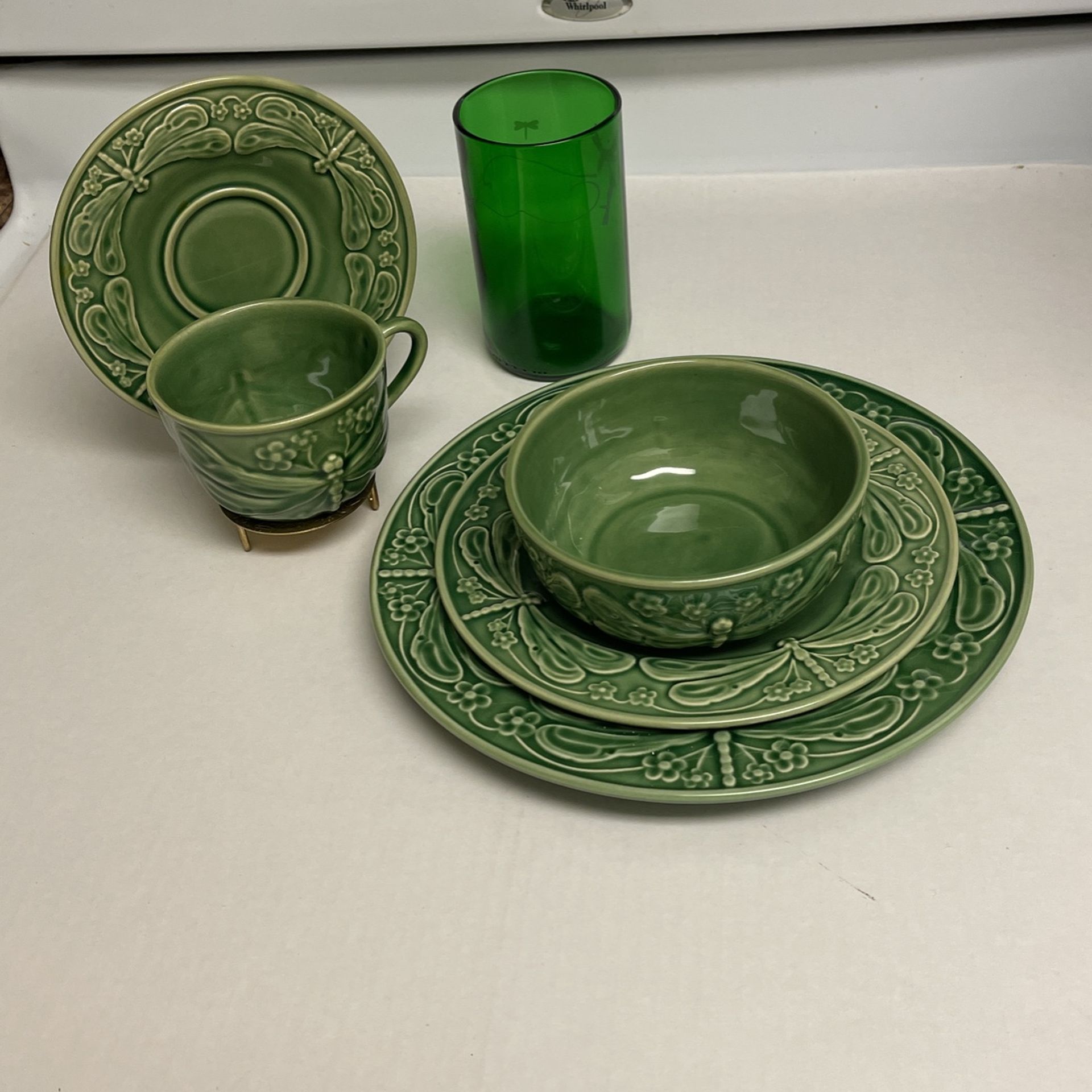 Firefly Plate Set