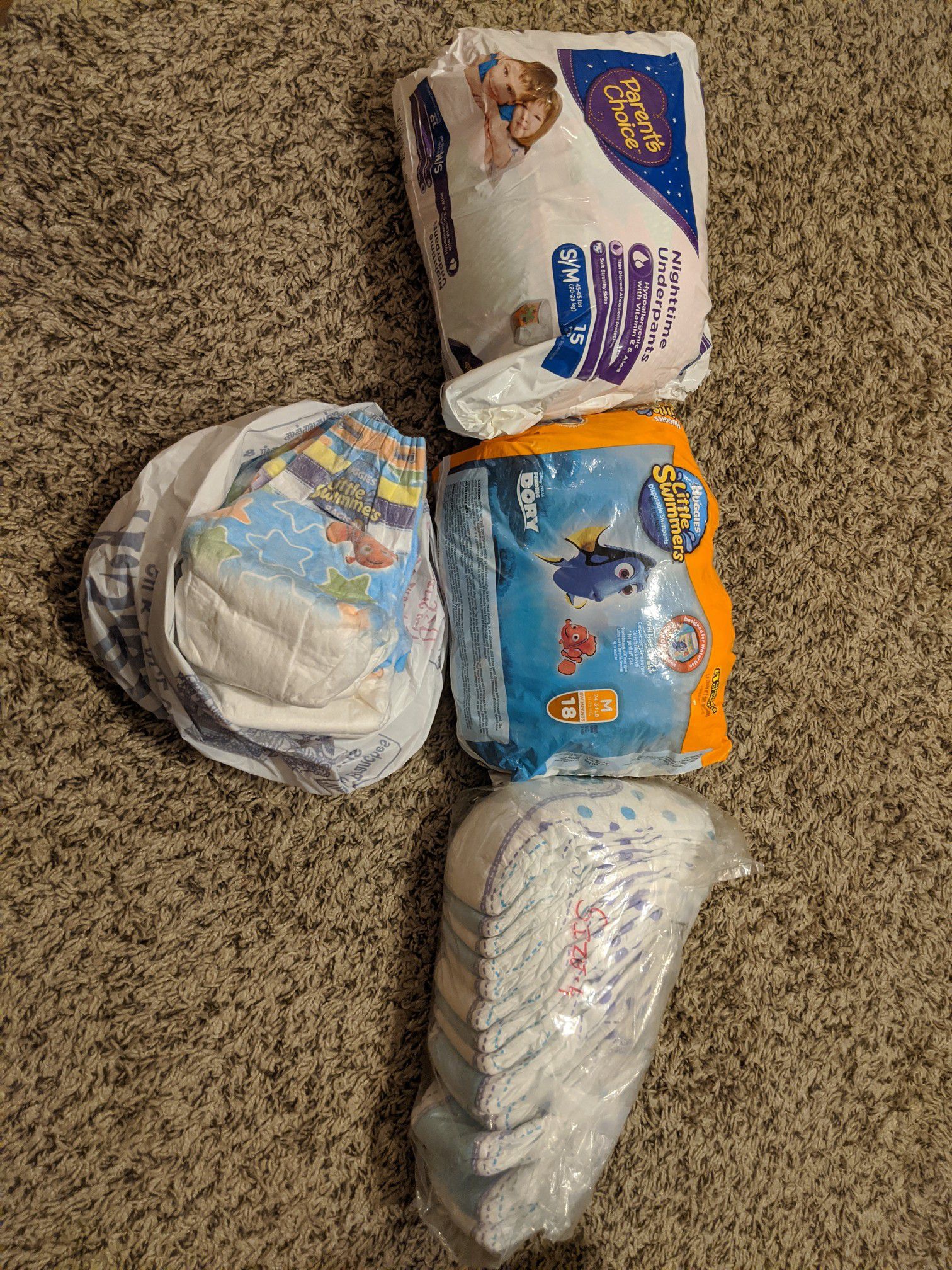 Diapers size 4