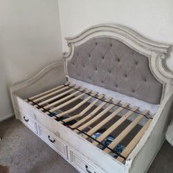 Twin Day Bed 