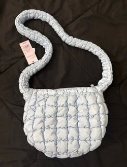 Wild fable puffer bag