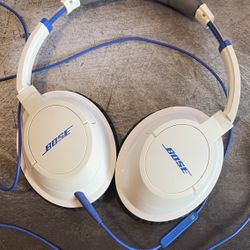 Bose Soundtrue Over Ear Headphones