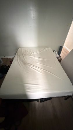 Queen size bed
