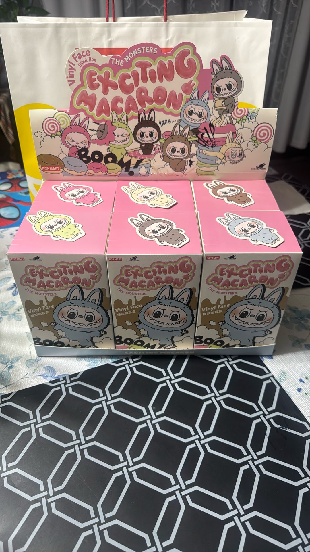 Labubu Exciting Macarons 