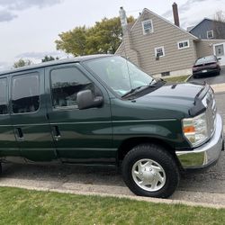 2011 Ford E-250