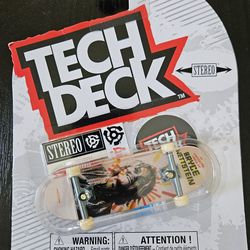 Tech Deck stereo  skateboard