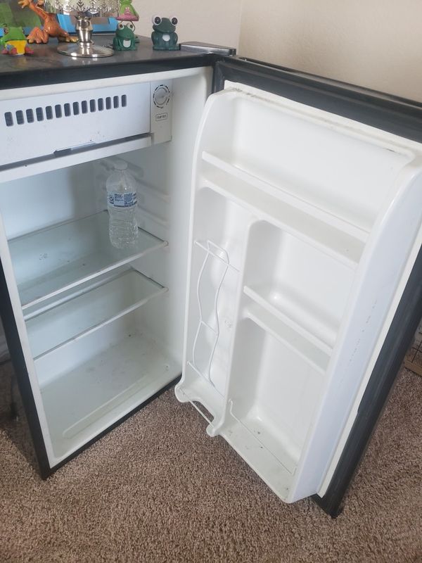 Mini fridge for Sale in San Antonio, TX OfferUp