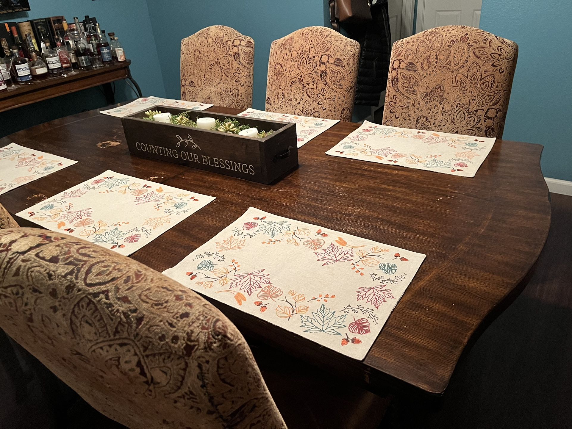 Dining Table W/8 Chairs