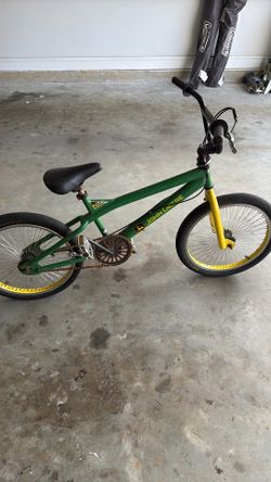John Deere Bike 20” Collectible