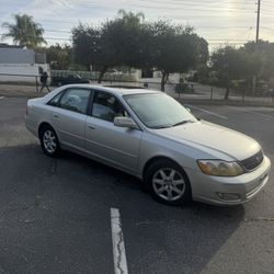 2000 Toyota Avalon