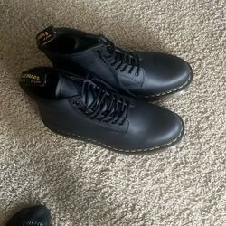 doc martens size m 10