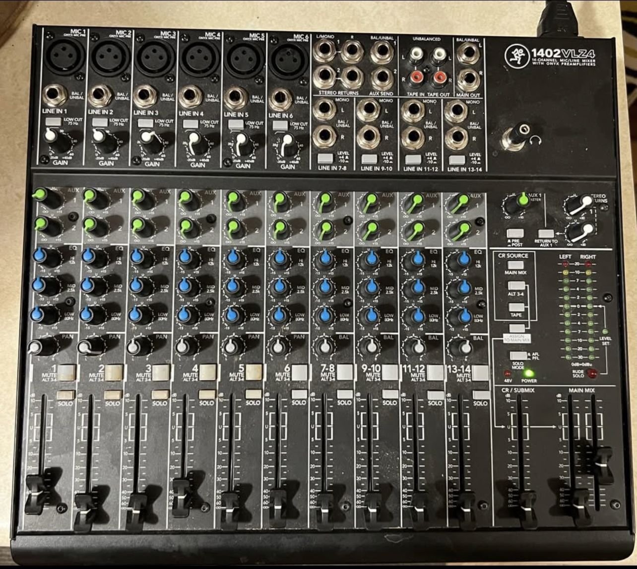 Mackie 1402VLZ4 Compact Mixer, 14-Channel Mic Line w/Onyx Preamplifiers