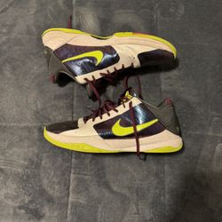 Kobe 5 Chaos Size 13 Used