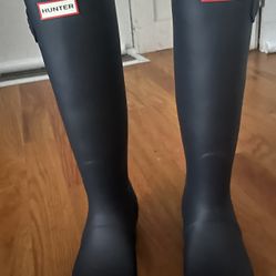 Woman Original Hunter Boots Size : 8 ! Navy blue  Color ! Never Wore Before! 