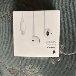 Apple EarPods with Lightning Connector – Original, New in Box