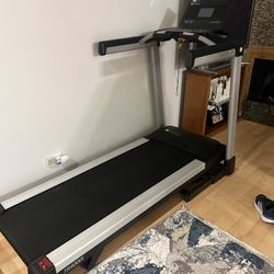 Treadmill 