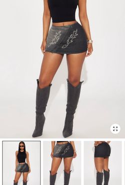 New Denim Mini Skirt Size Large