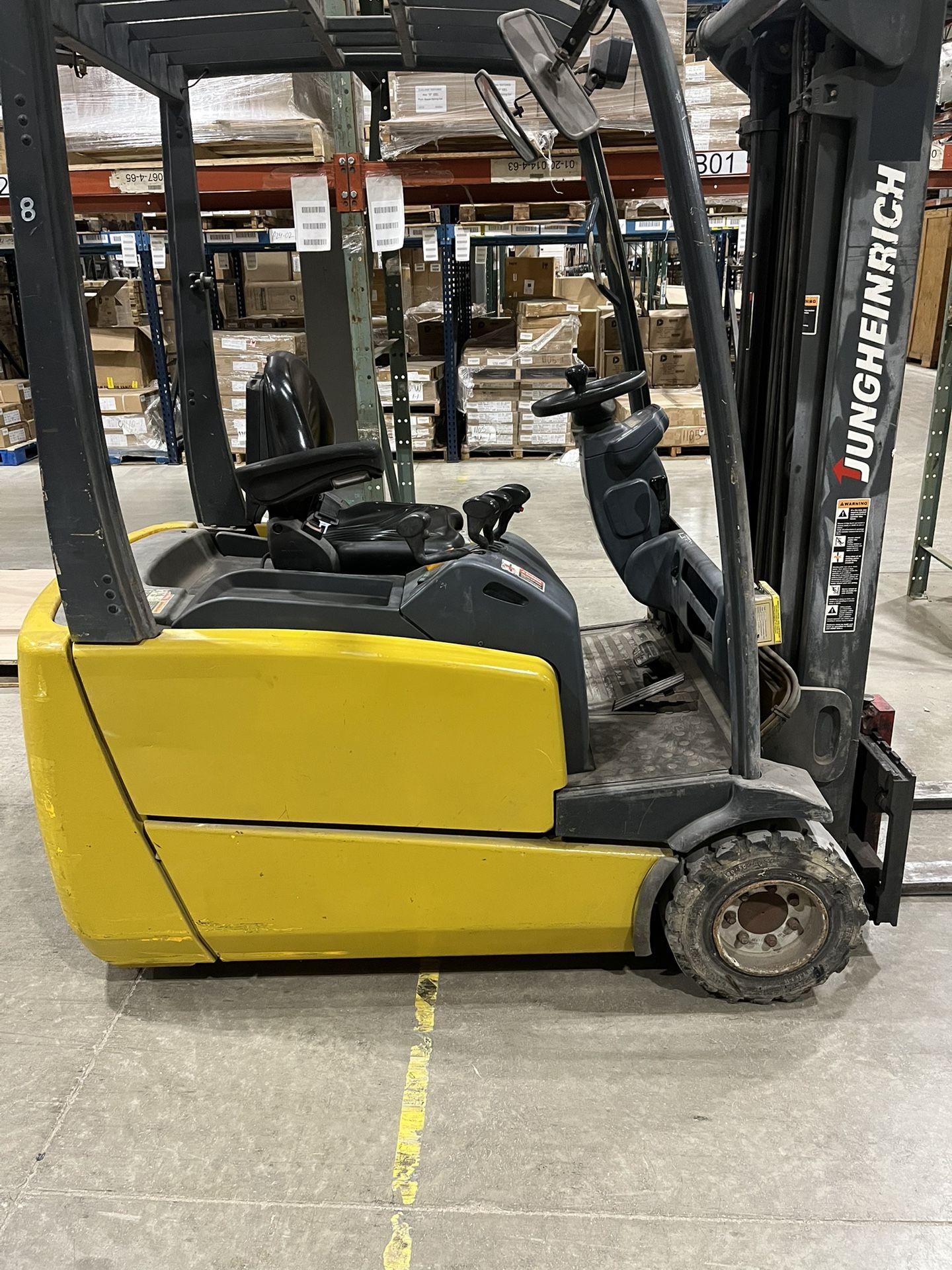 Jungheinrich Forklift