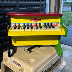 Collectible Melissa & Doug Learn-To-Play Piano With 25 Color Coded Keys 