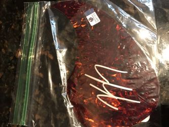 Autographed Kenny Chesney Guitar Pick Guard