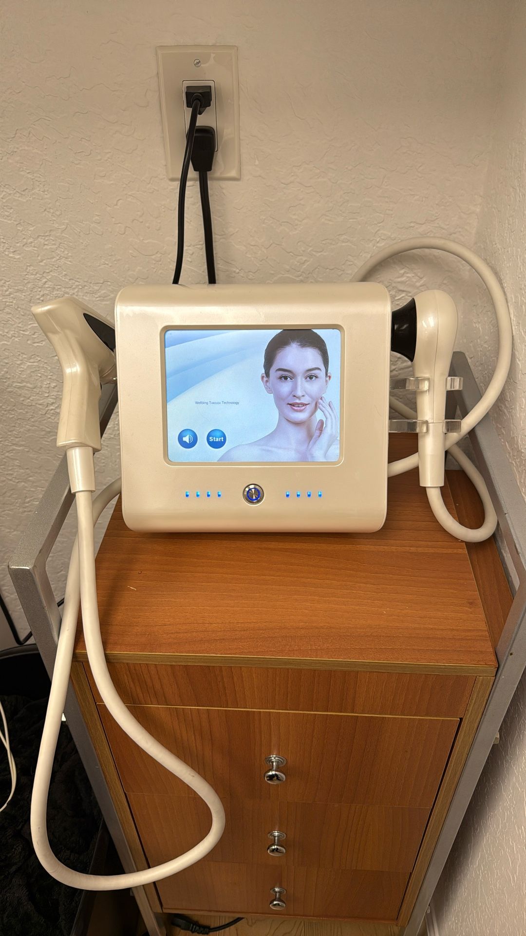 Bipolar And Unipolar RF Machine (radio frequency)