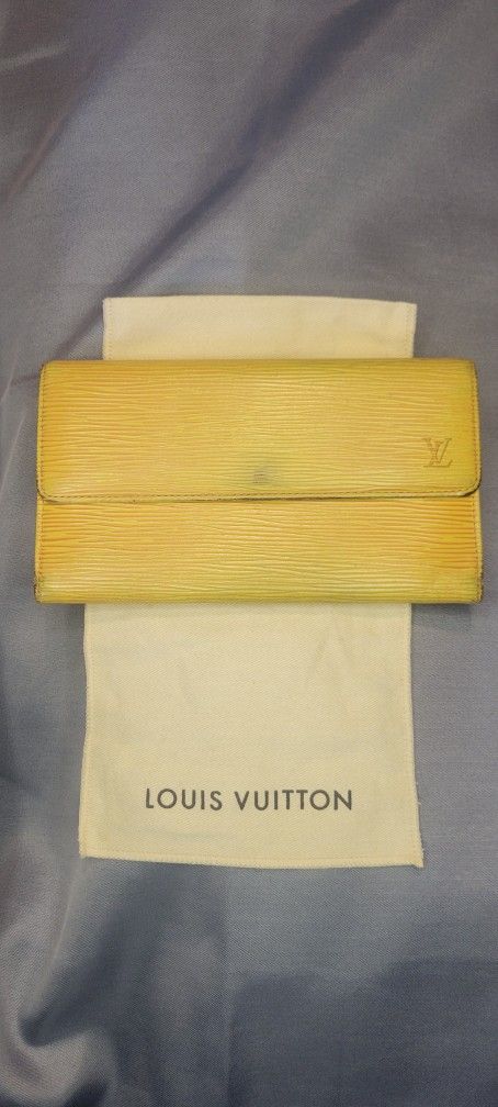 LOUIS VUITTON Yellow  Leather  Trifold Wallet 