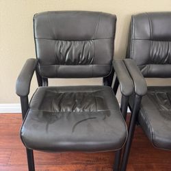 Comfortable Fashionable Chairs