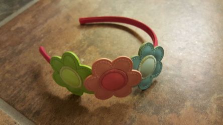 Girls hair band and hello kitty necklace