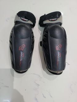 FOX RACING ELBOW AND FOREARM GUARD MEDIUM