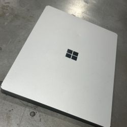 Microsoft Surface Laptop 4