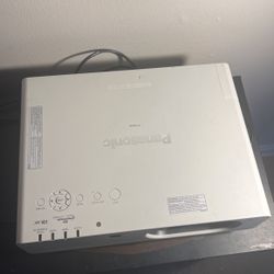 FW430 Panasonic Projector 