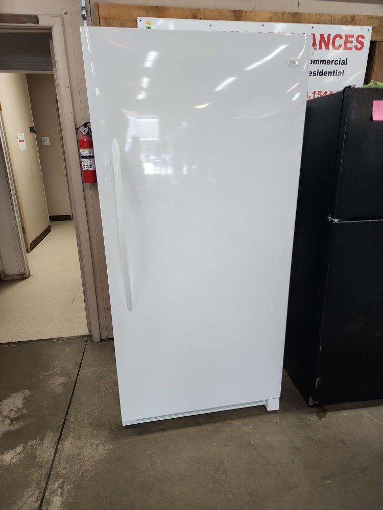 Frigidaire White Upright Frost Free Freezer  22cf 