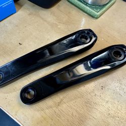 Shimano EP8 Cranks