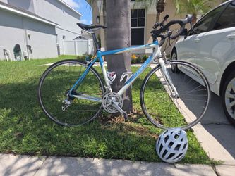 Trek 52cm Aluminum Road Bike – Shimano Sora + Uvex Helmet – $350 OBO