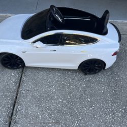 Radio Flyer Tesla Model S 