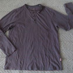 patagonia striped henley sz M blue/red