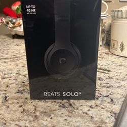 Beats Solo 3  Head Photo 