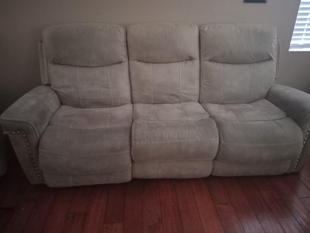 Power  Recliner  Sofa