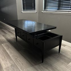 Living Spaces Coffee Table With Lift Top